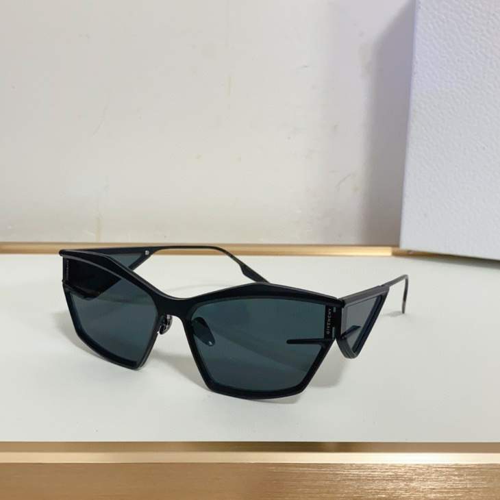Picture of Givenchy Sunglasses _SKUfw68373077fw